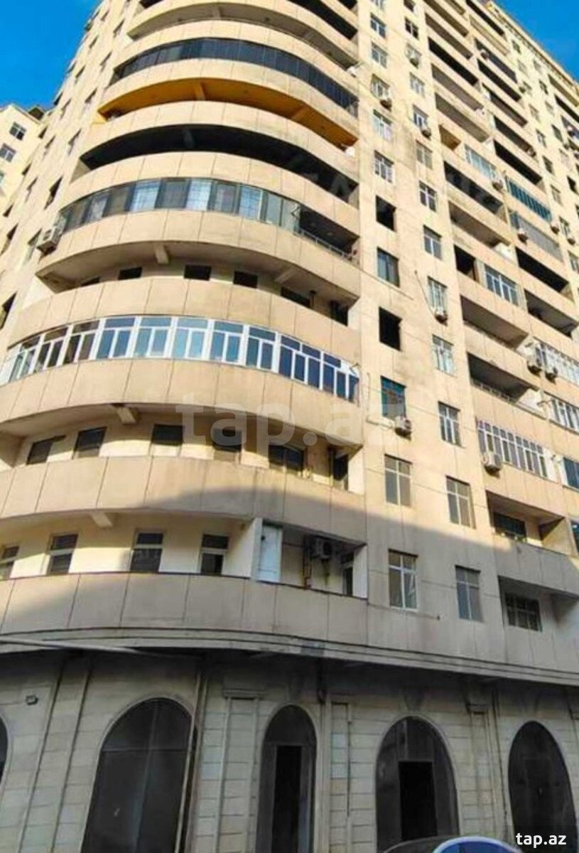 4 otaqlı mənzil satılır, Bakı