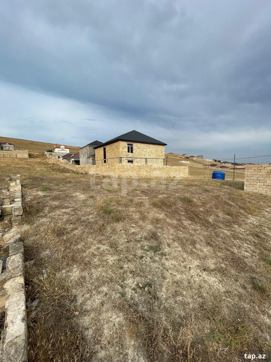Torpaq satılır, Bakı