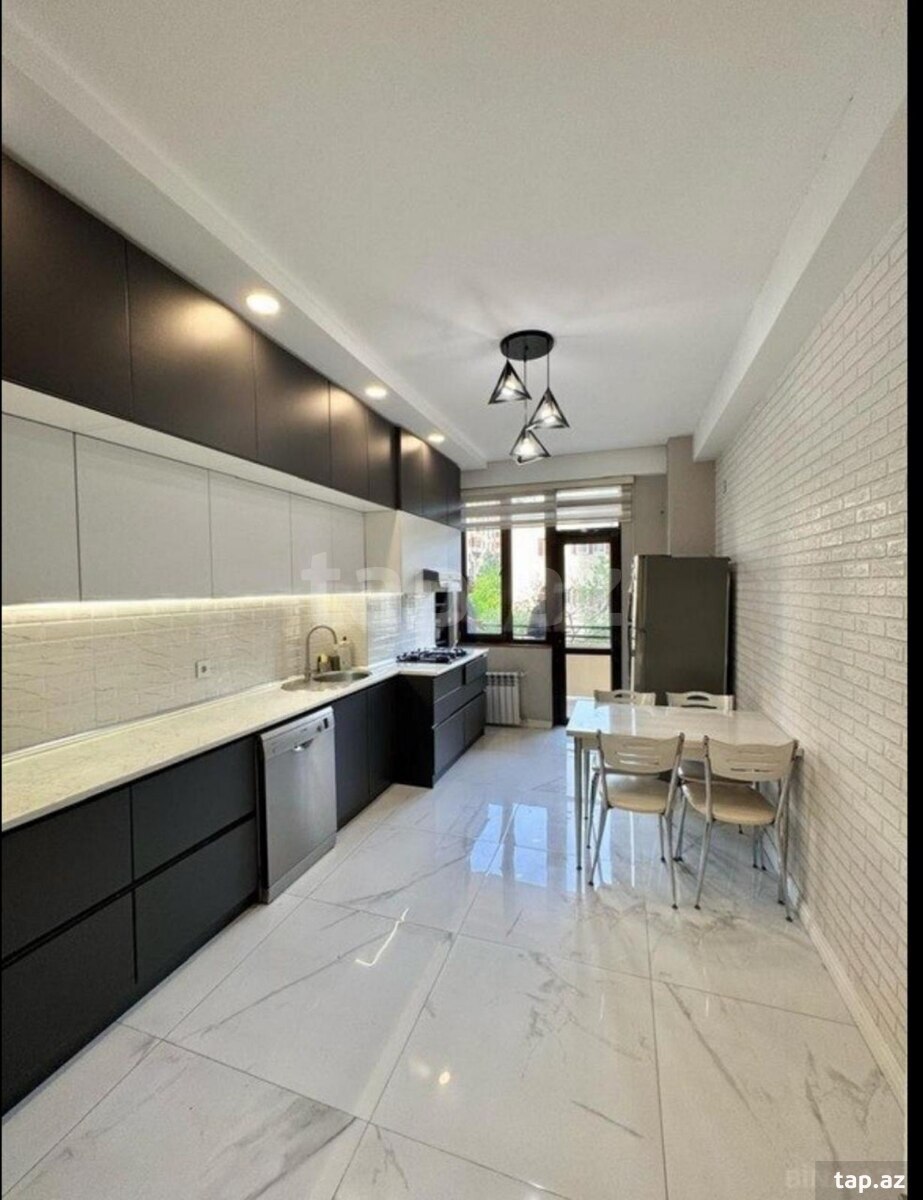 3 otaqlı mənzil satılır, Bakı