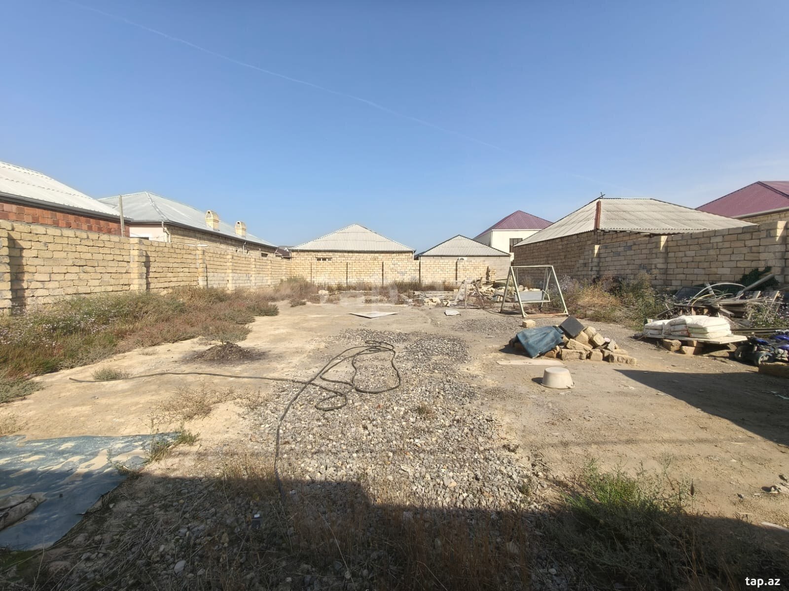 Torpaq satılır, Sumqayıt