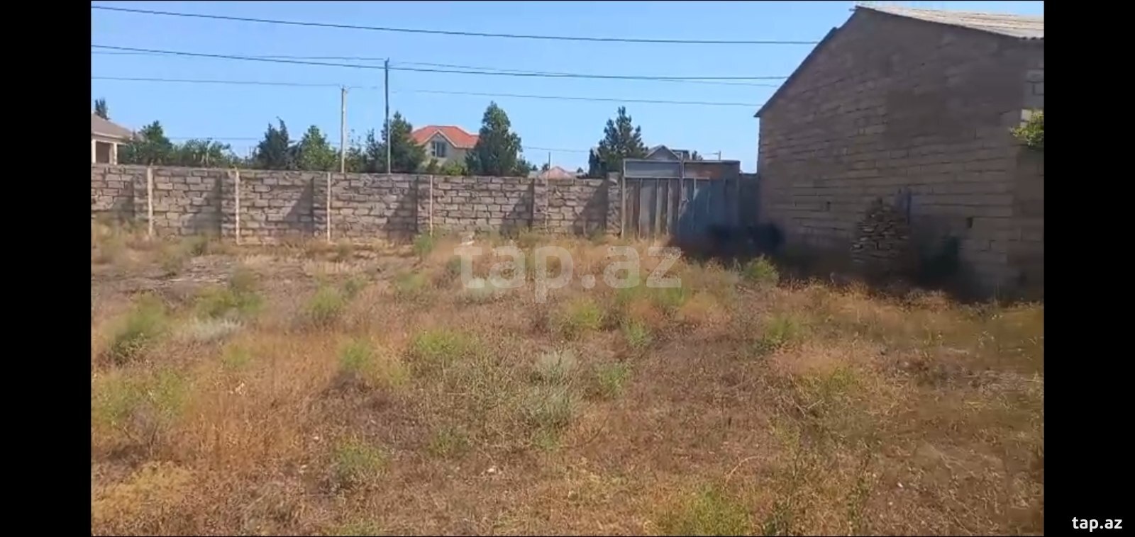 Torpaq satılır, Bakı