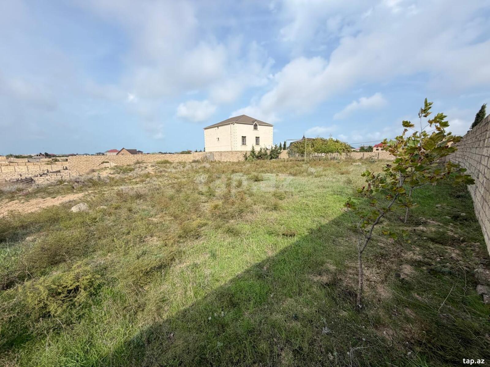 Land for sale, Baku