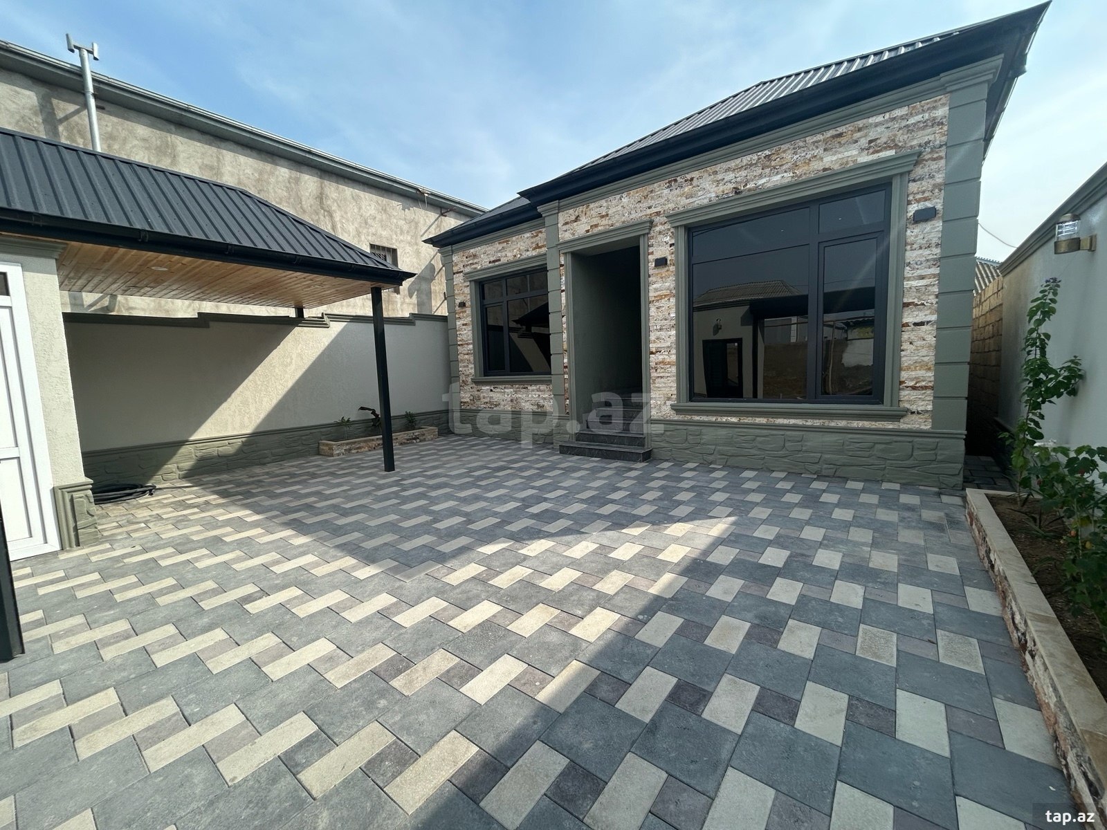 4 otaqlı həyət evi satılır, Binə, Bakı