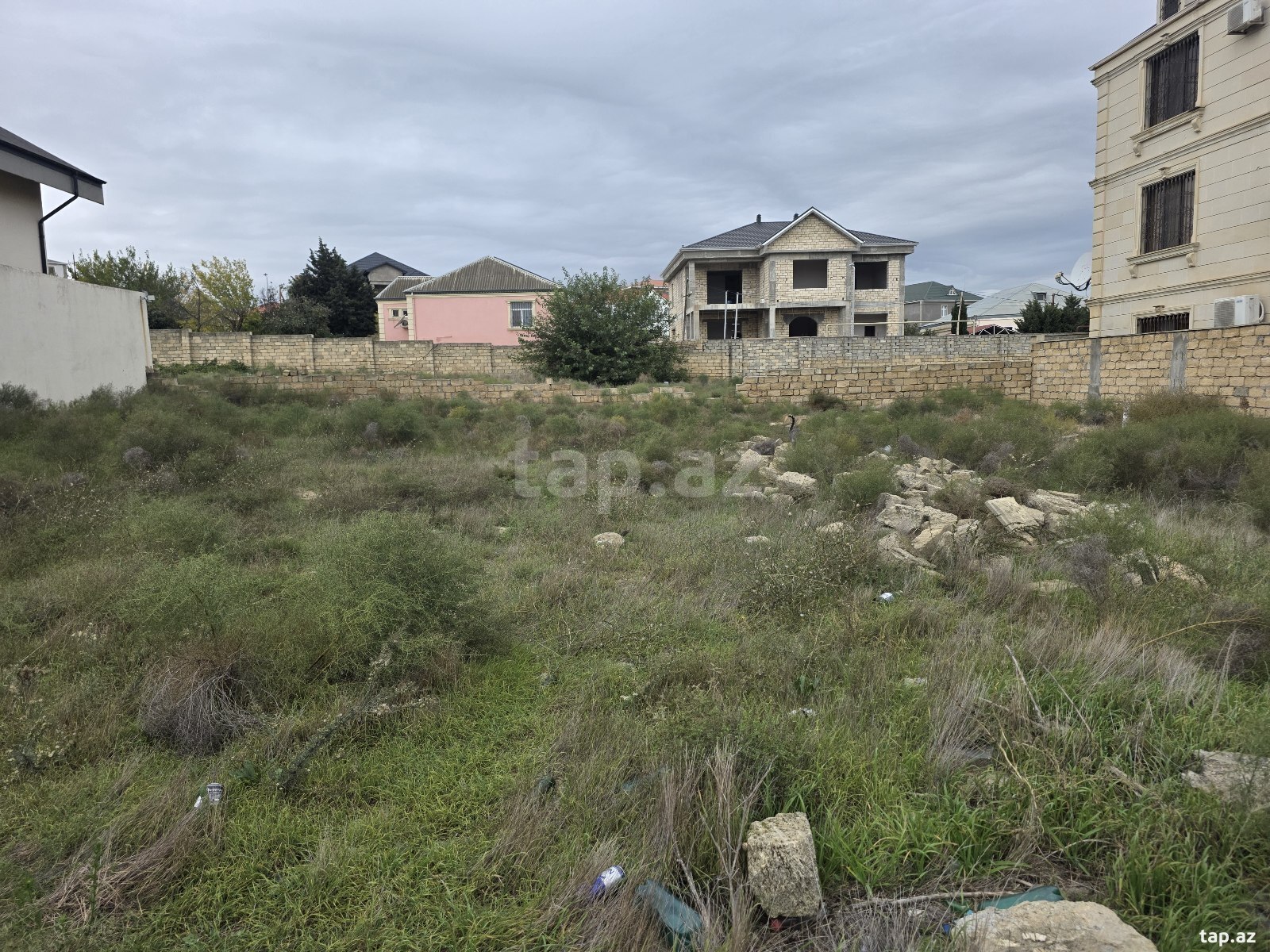 Torpaq satılır, 1-ci mikrorayon, Bakı