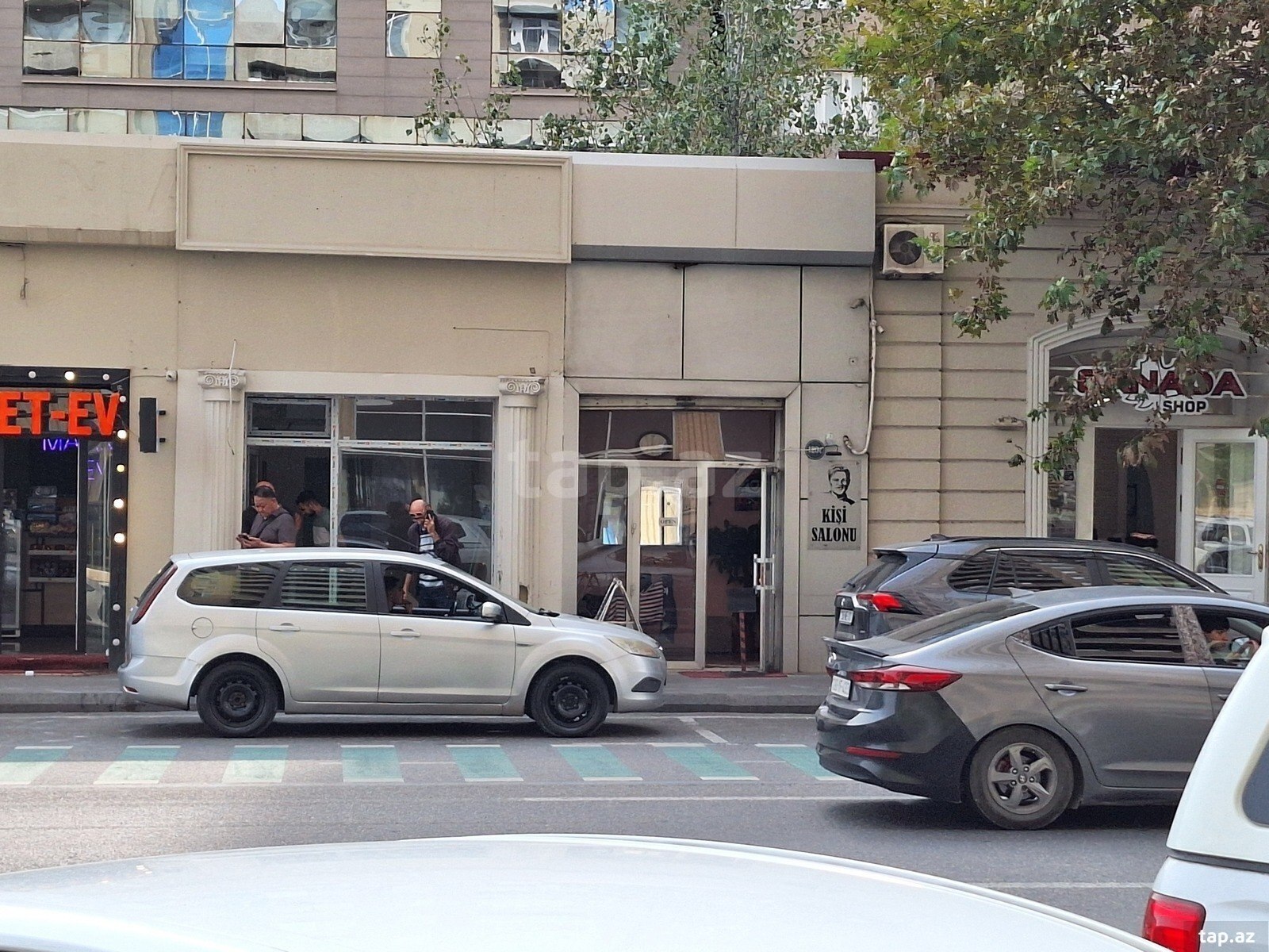 Obyekt satılır, 28 May, Bakı