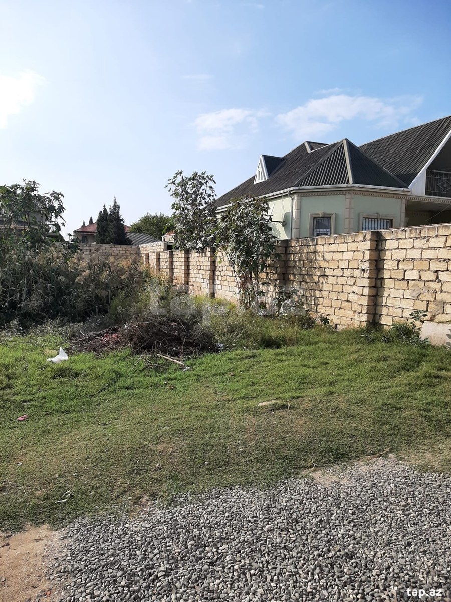 Torpaq satılır, Pirşağı, Bakı