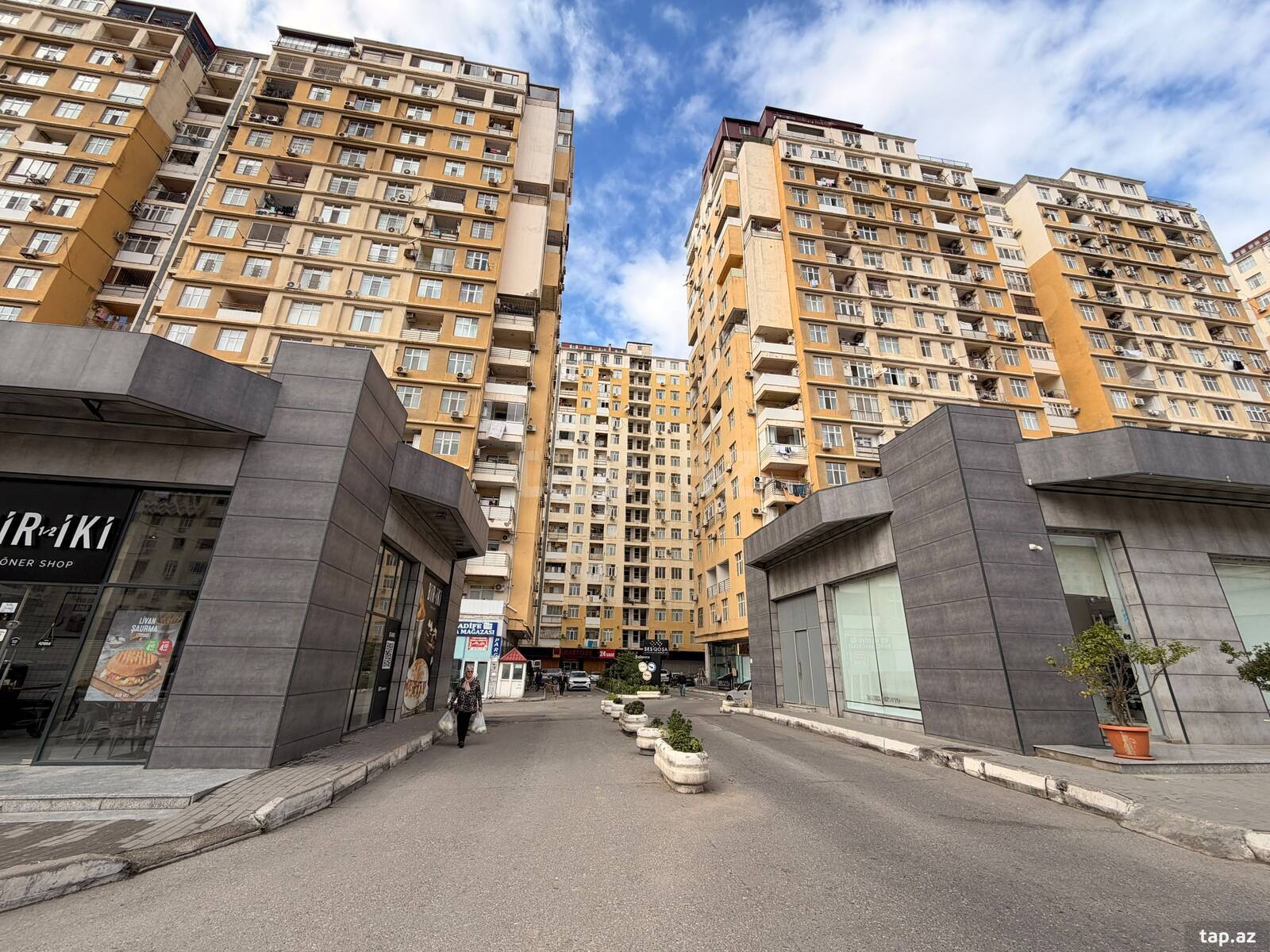 2-комн. квартира на продажу, Ази Асланов, Баку