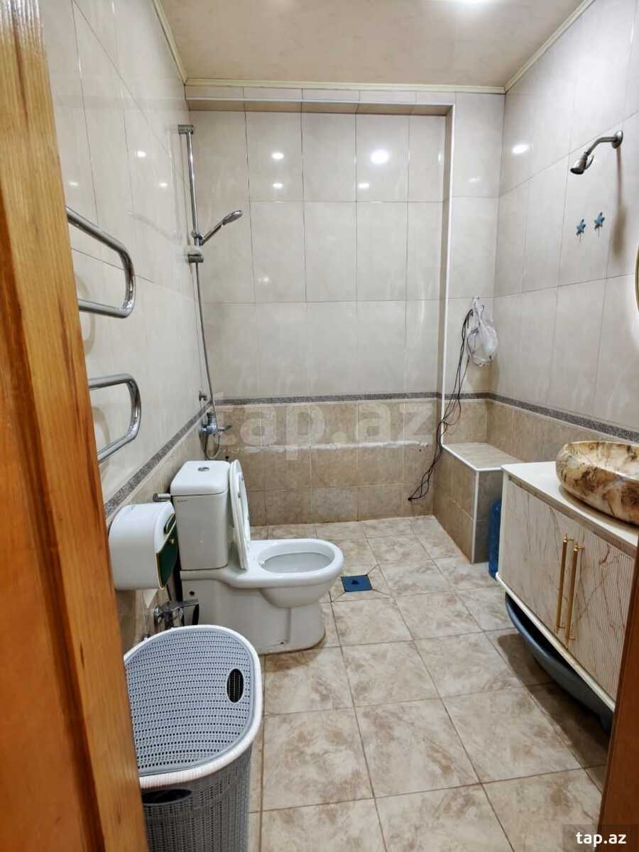 3-комн. квартира на продажу, 8-й микрорайон, Баку