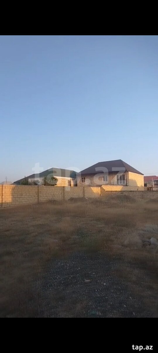 Torpaq satılır, Gəncə