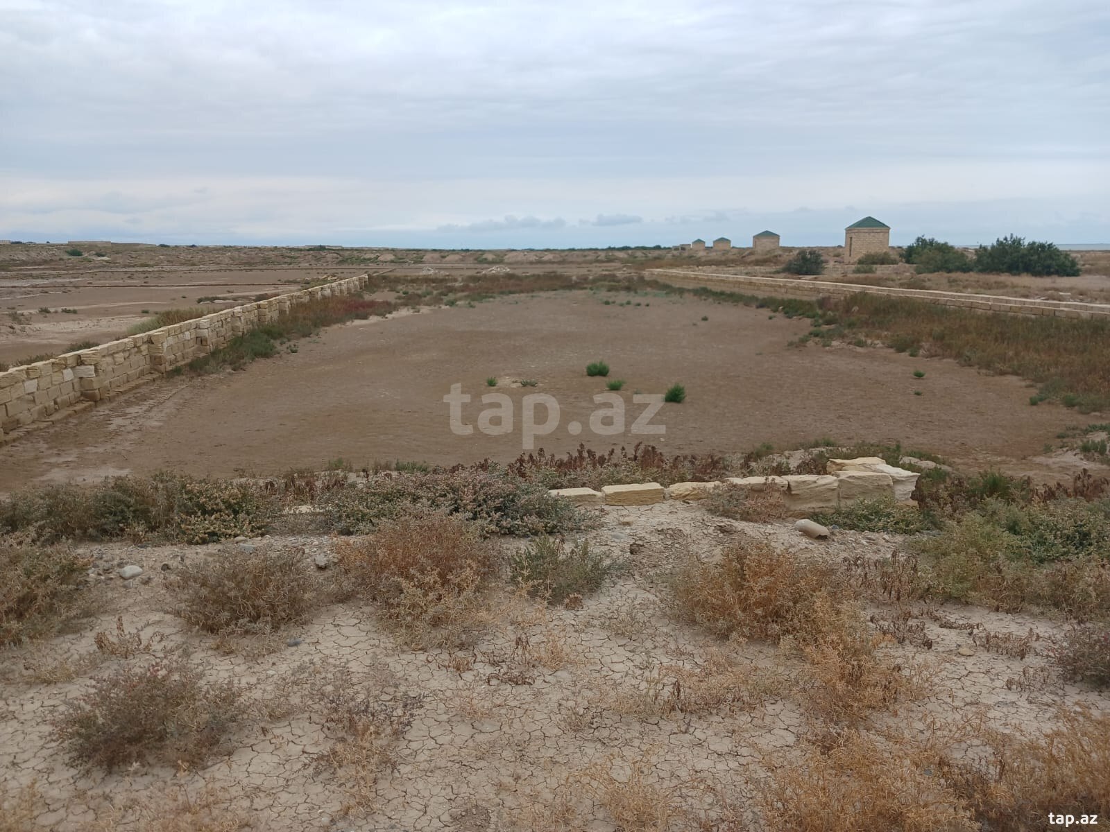 Torpaq satılır, Sumqayıt