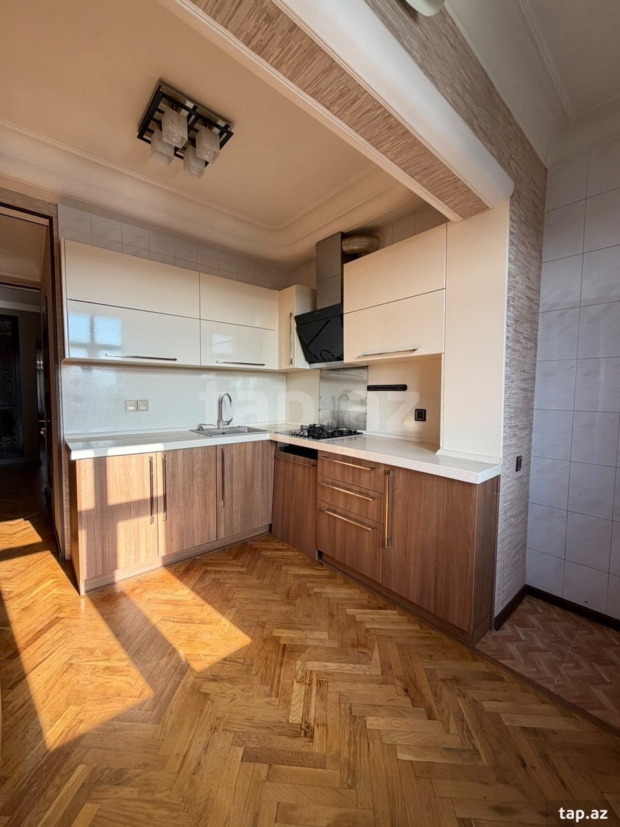 4-комн. квартира на продажу, Бакиханов, Баку