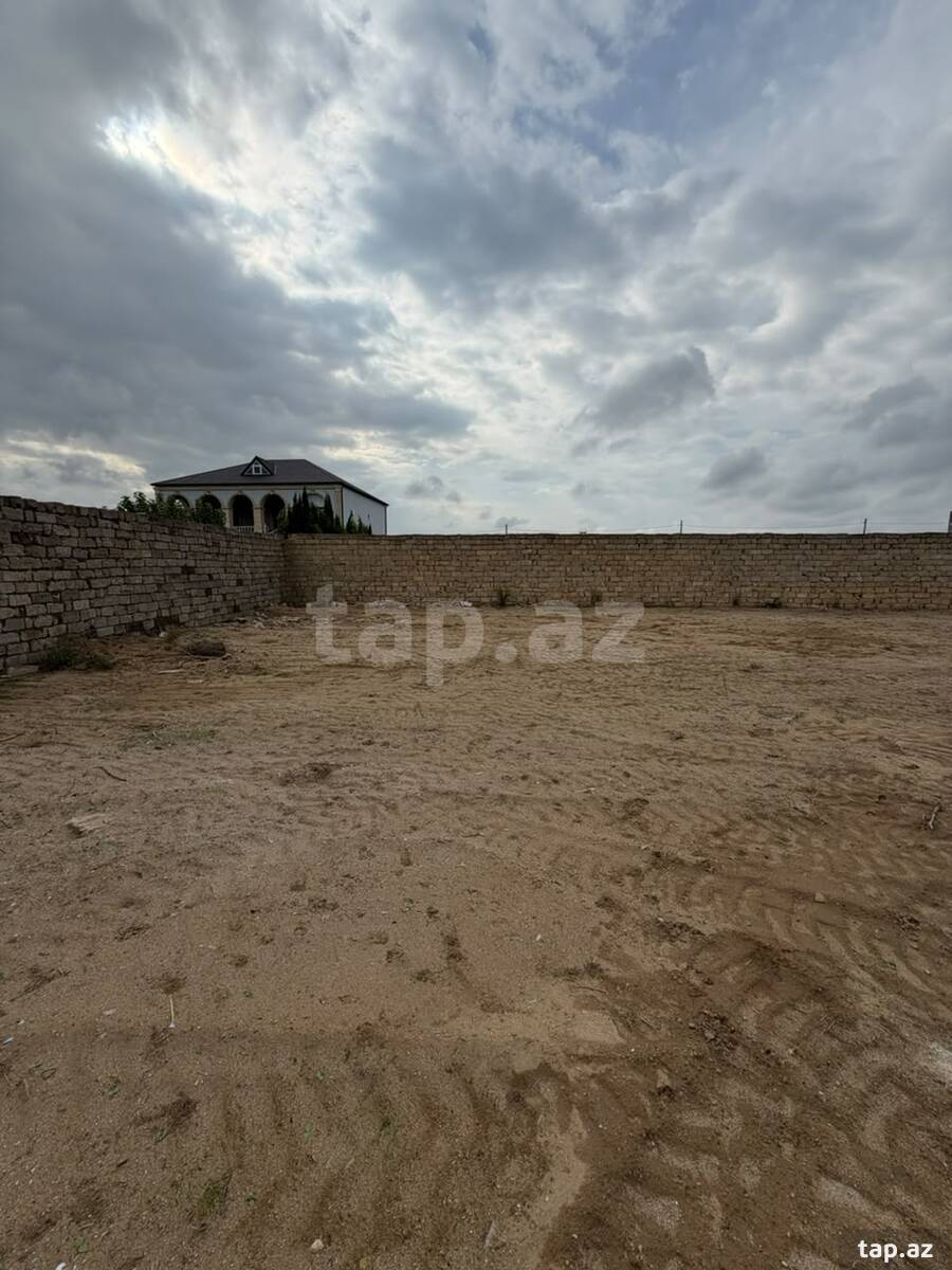 Torpaq satılır, Şüvəlan, Bakı