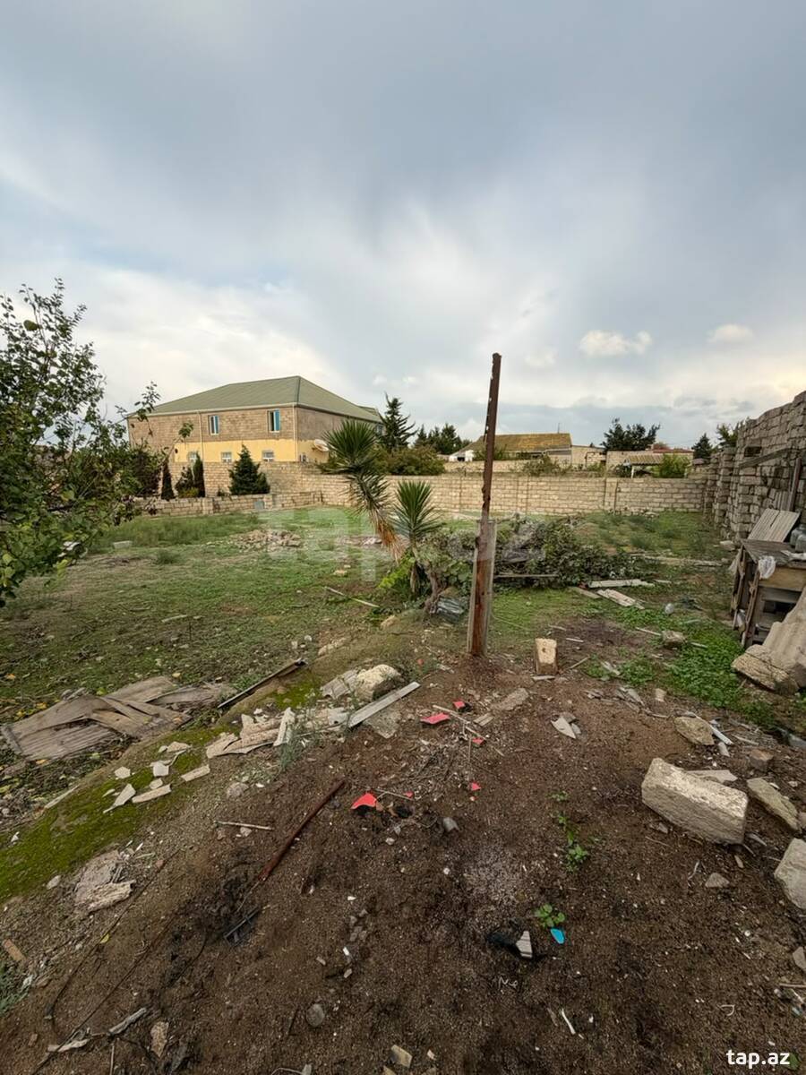 Torpaq satılır, Şüvəlan, Bakı