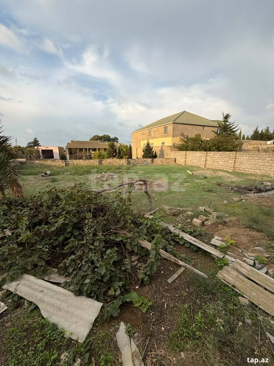 Torpaq satılır, Şüvəlan, Bakı