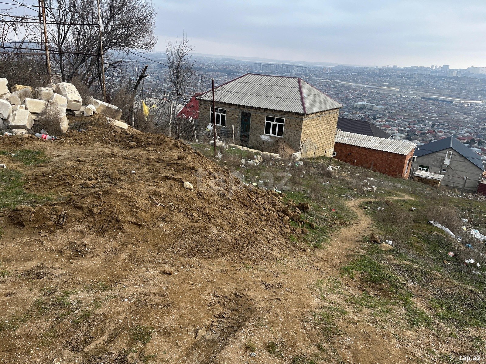 Torpaq satılır, Xocəsən, Bakı