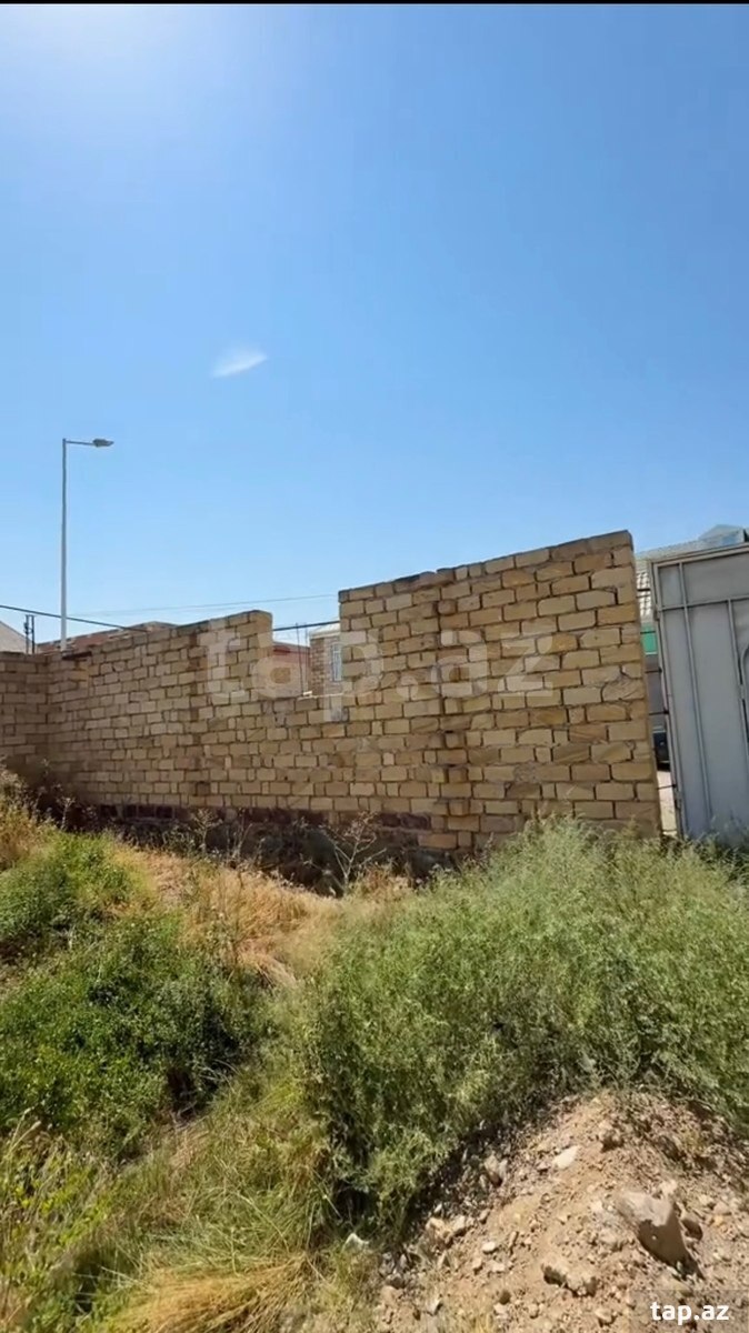 Torpaq satılır, Gəncə