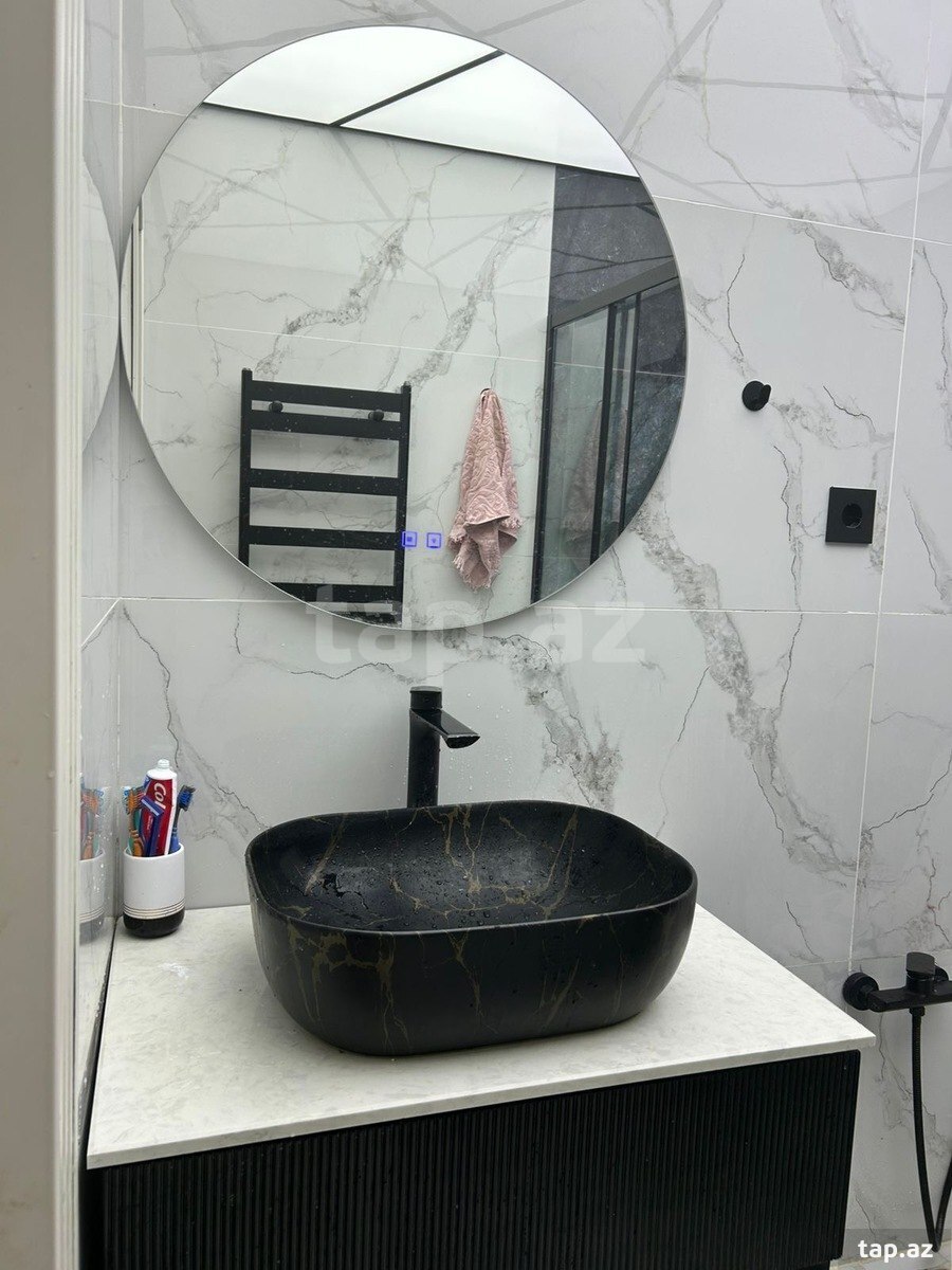 3-комн. квартира на продажу, 8-й микрорайон, Баку