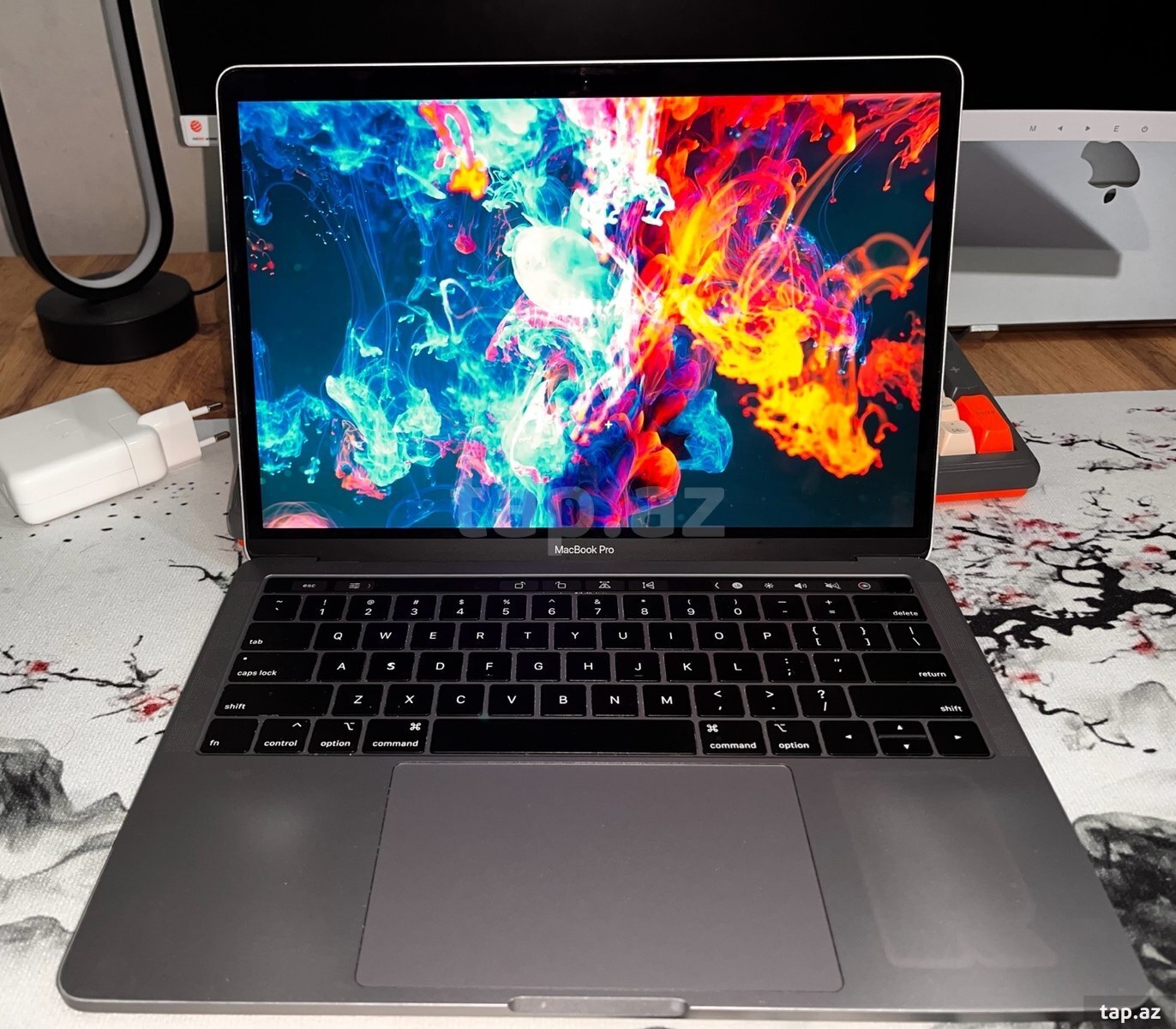 Apple MacBook Pro 13-inch (2019) / A2159