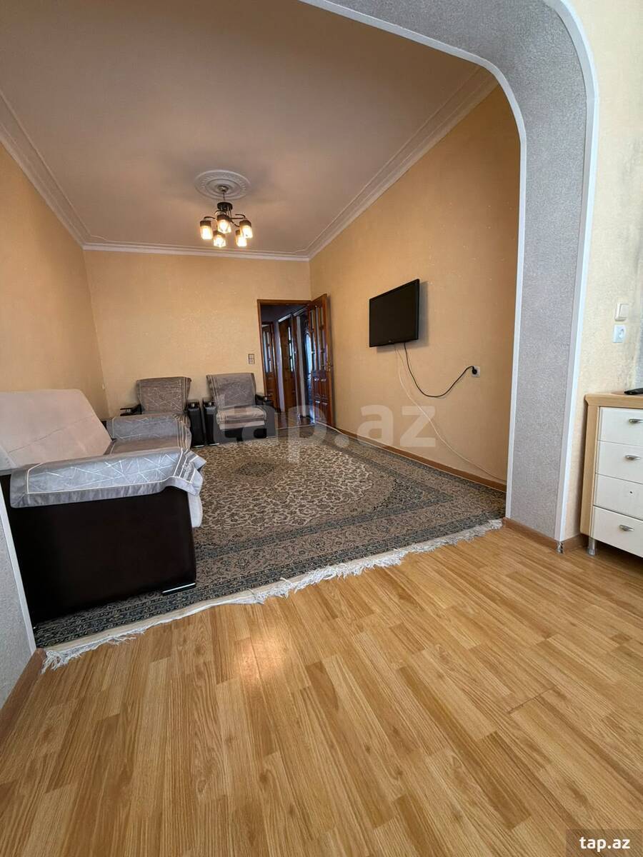 2-otaqlı mənzil, Əsəd Əhmədov küç., 65 m²