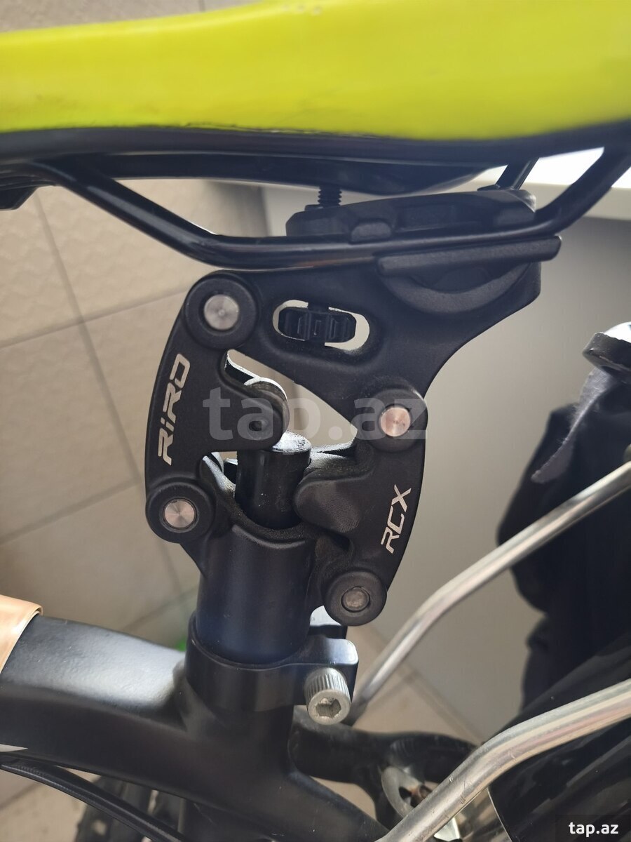 Velosiped üçün təkər, oturacaq və çanta