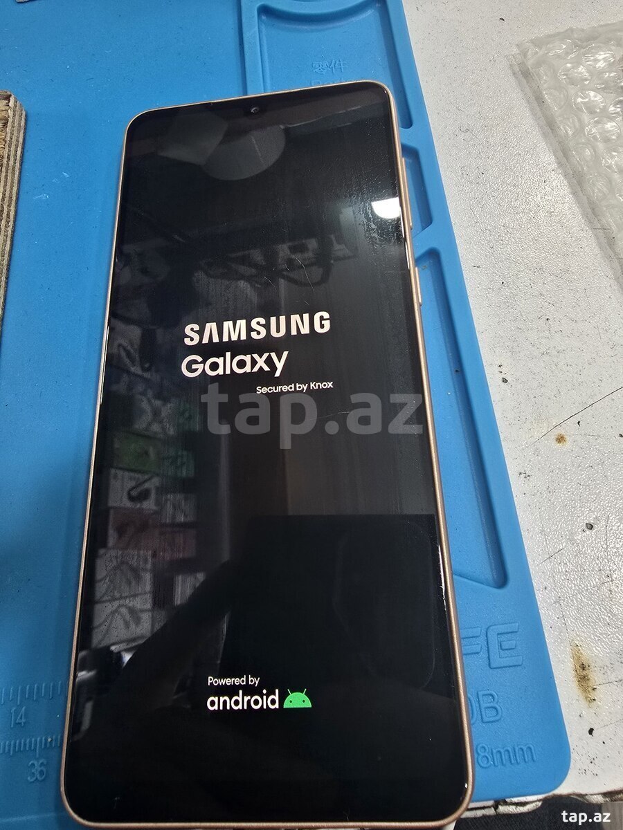 Samsung Galaxy A33 5G Peach 256GB/8GB ekranı