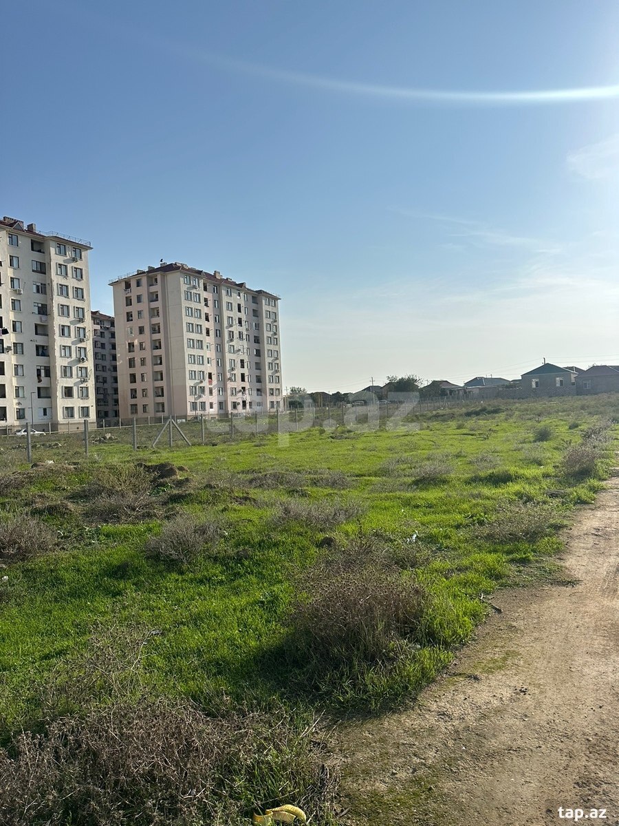 Torpaq satılır, Ramana, Bakı