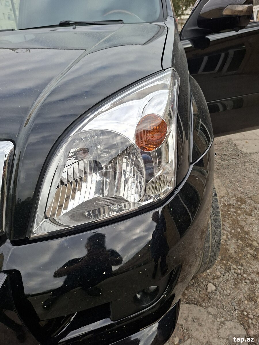 Toyota Prado farası