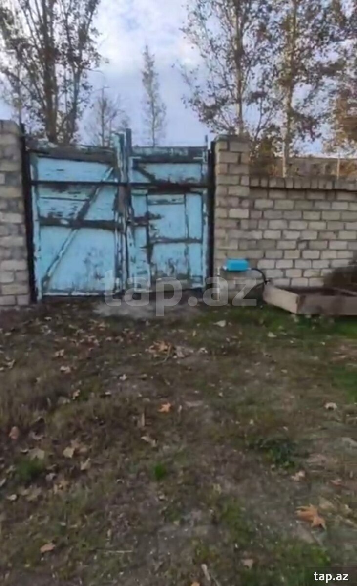 Torpaq satılır, Gəncə