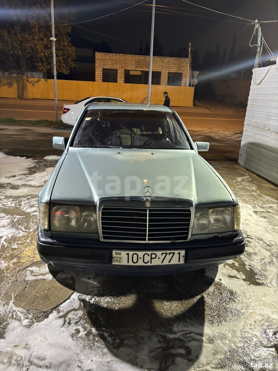 Mercedes 200, 1986 il