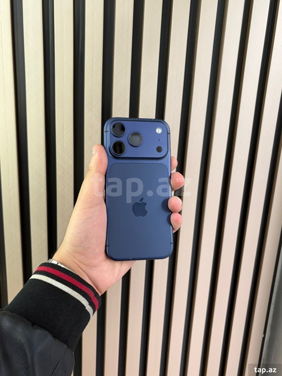Apple iPhone 17 Pro Deep Blue 256GB/12GB