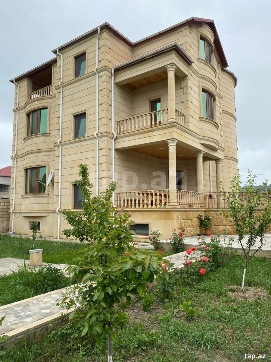 10 otaqlı bağ evi satılır, Quba