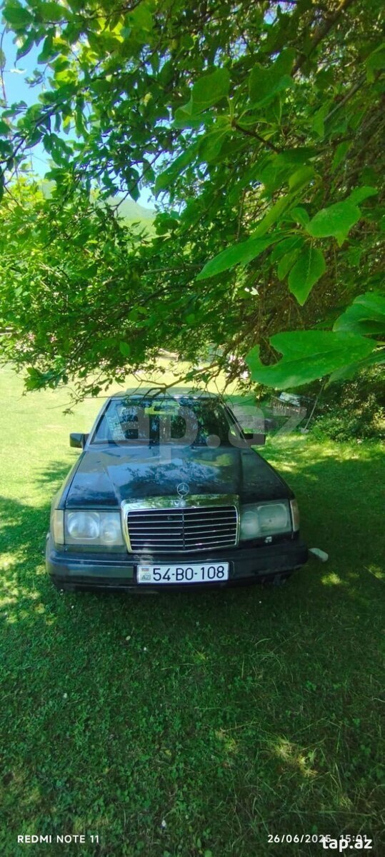 Mercedes E 200, 1992 il