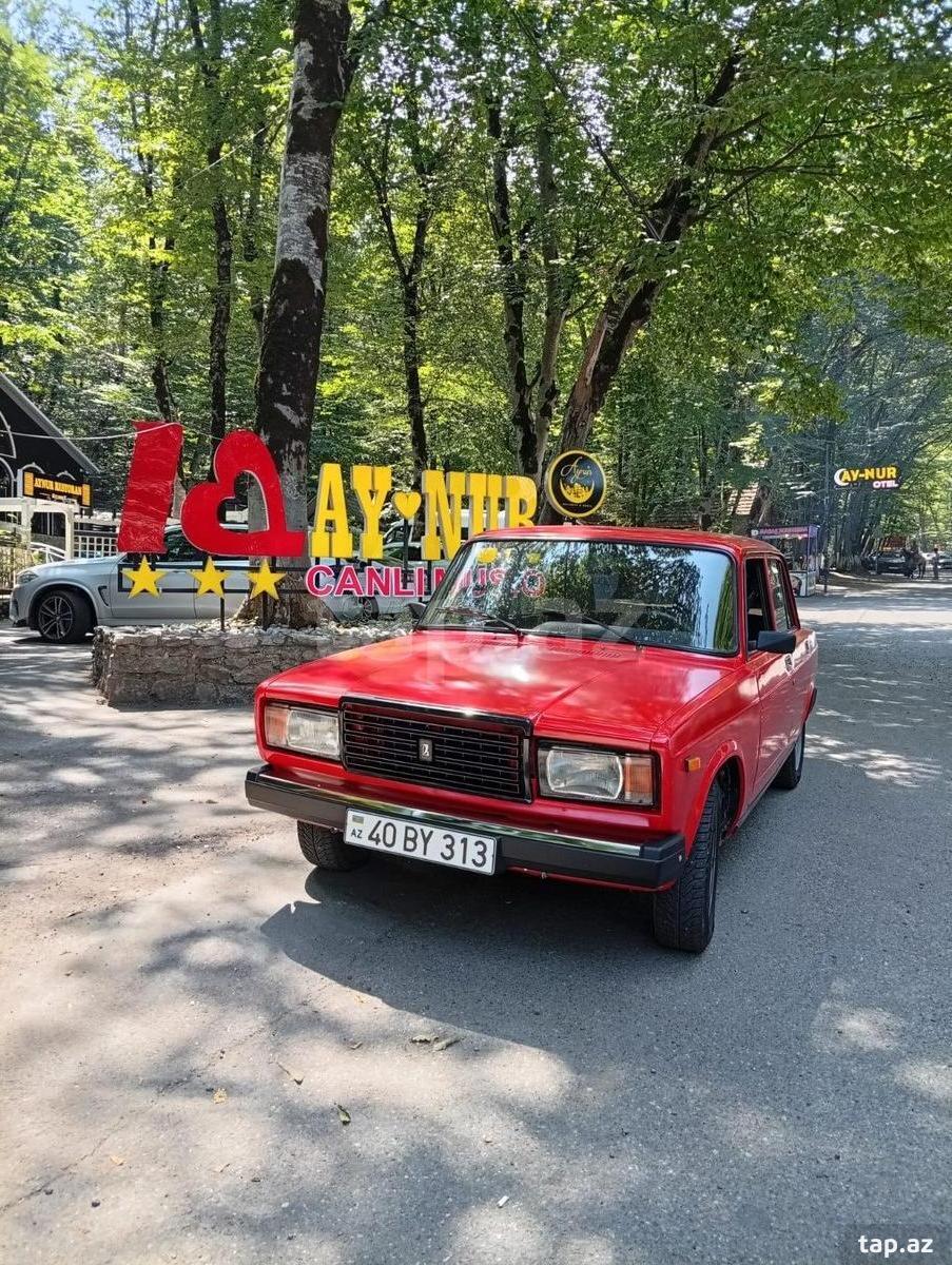 LADA (VAZ) 2107, 1990 il