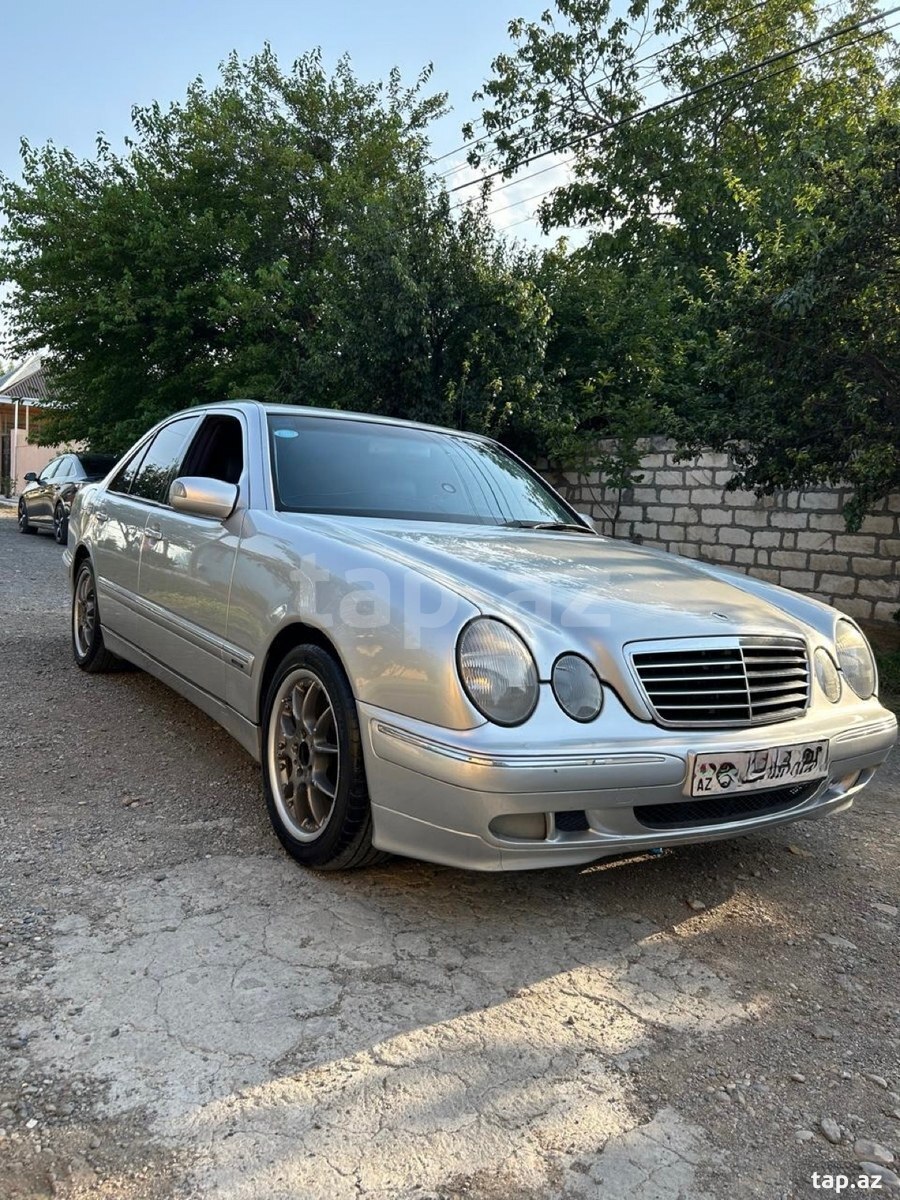 Mercedes 240 D, 2000 il