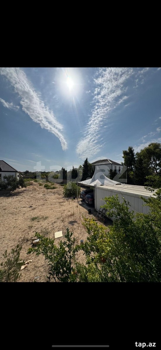 Torpaq satılır, Pirşağı, Bakı