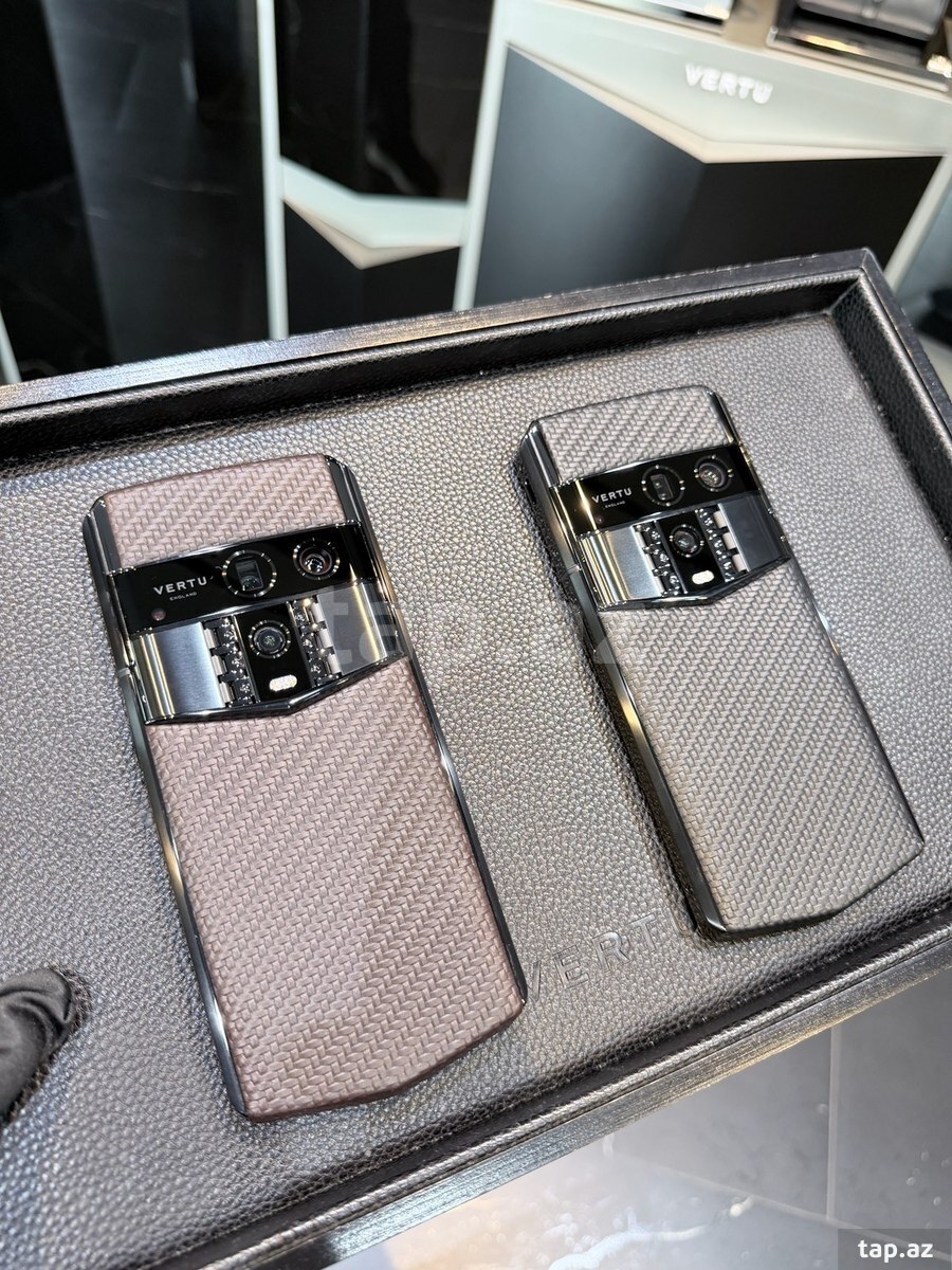 Exclusive Vertu Agent Q Carbon Texture Black 1TB