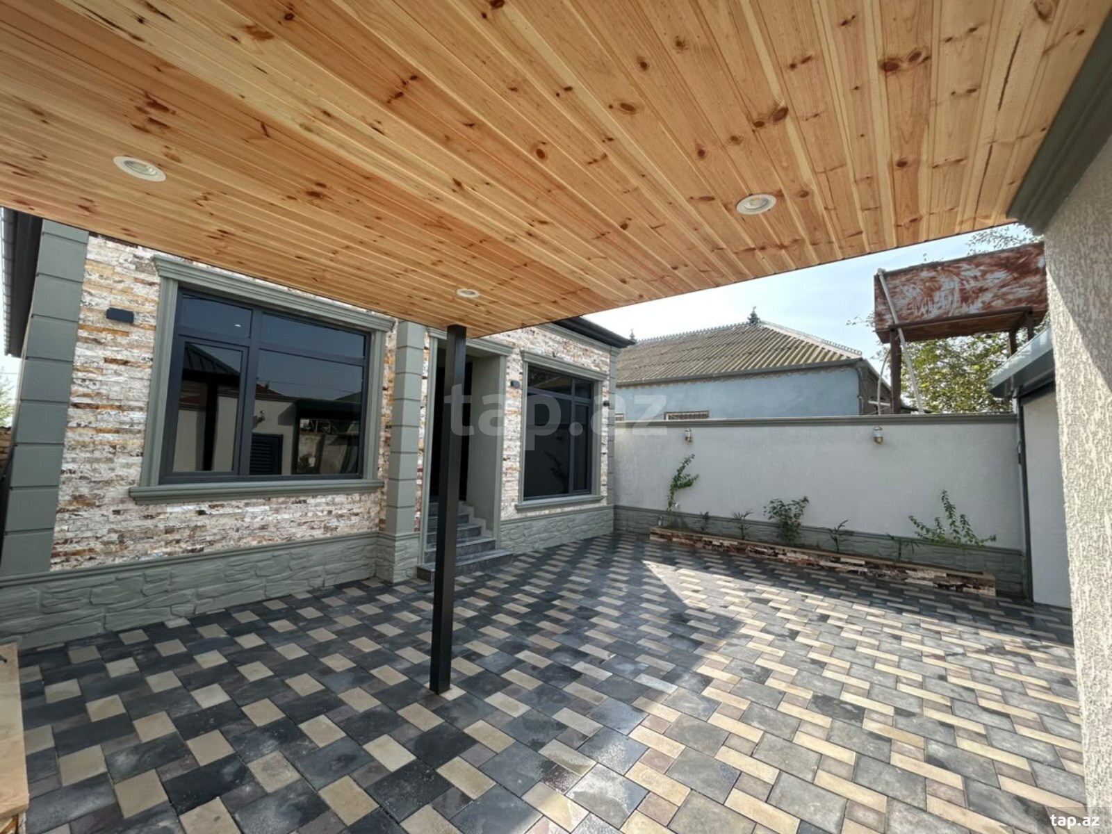 4 otaqlı həyət evi satılır, Binə, Bakı