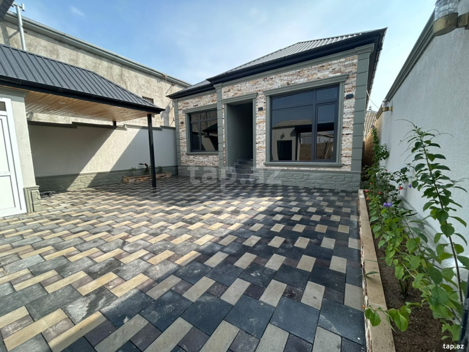 4 otaqlı həyət evi satılır, Binə, Bakı