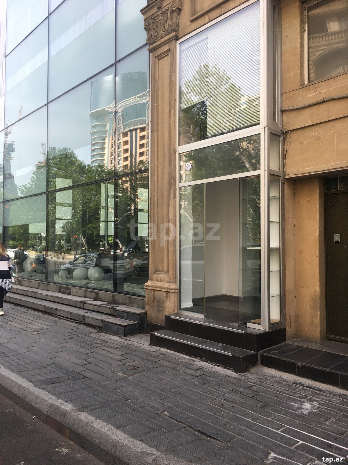 Mağaza icarəyə verilir, Üzeyir Hacıbəyov küç., 33