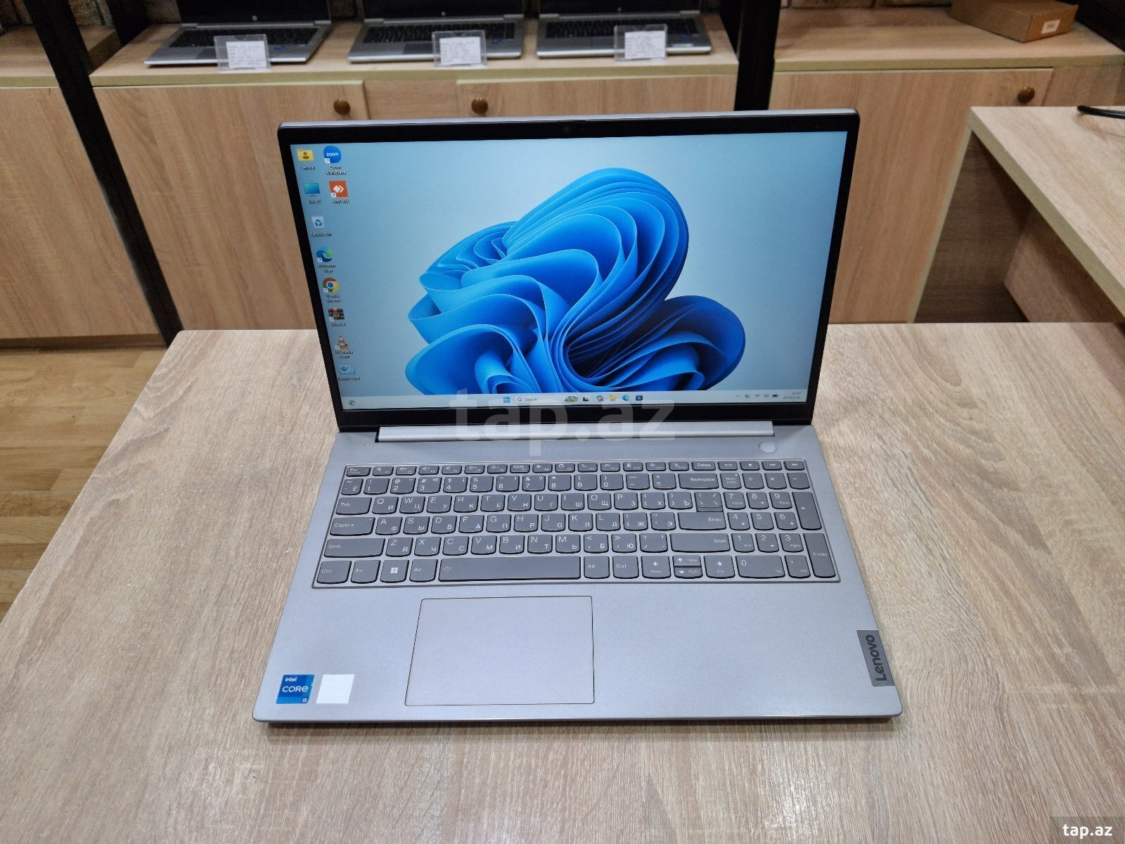 Lenovo Thinkbook i5 1235U 16GB Ram 512GB SSD