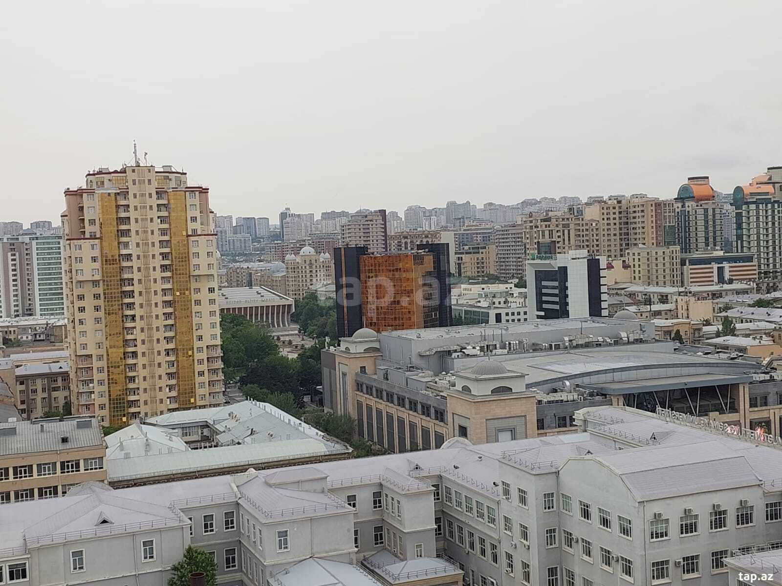 4-otaqlı mənzil, Dilarə Əliyeva küç., 160 m²