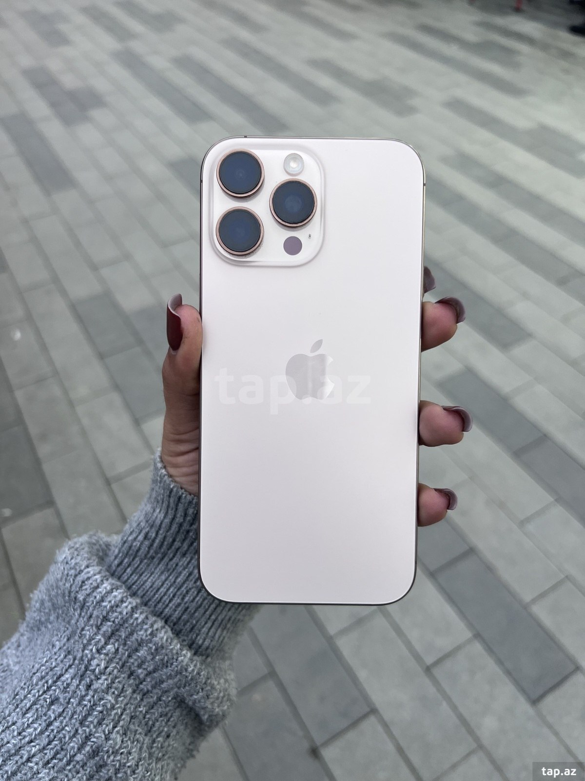 Apple iPhone 16 Pro Max Desert Titanium 256GB/8GB