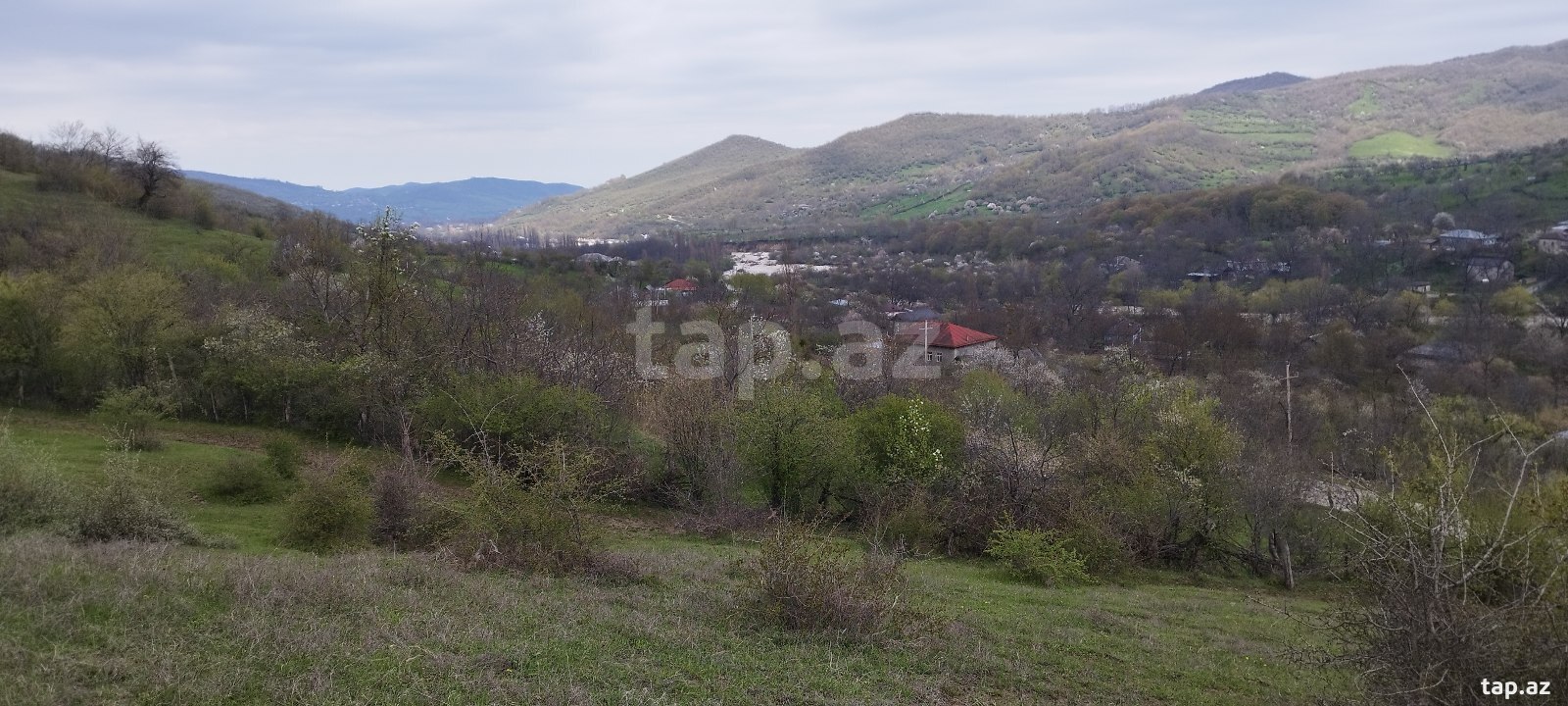 Torpaq satılır, Xanəgah, Quba
