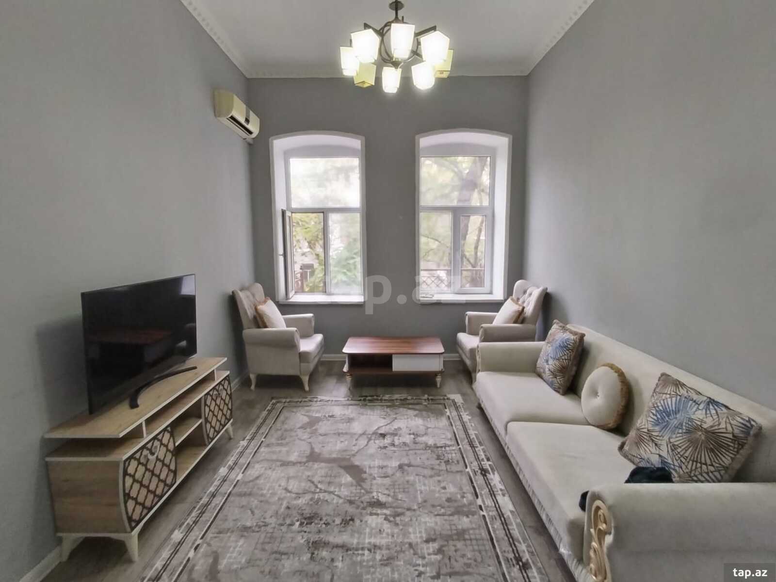 4-otaqlı mənzil, Cəfər Cabbarlı küç., 125 m²