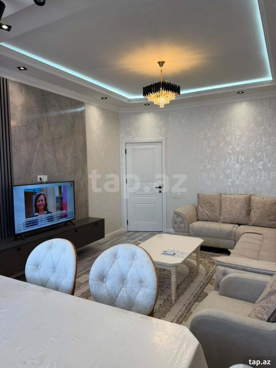 2-otaqlı mənzil kirayə verilir, Memar Əcəmi m., 70 m²