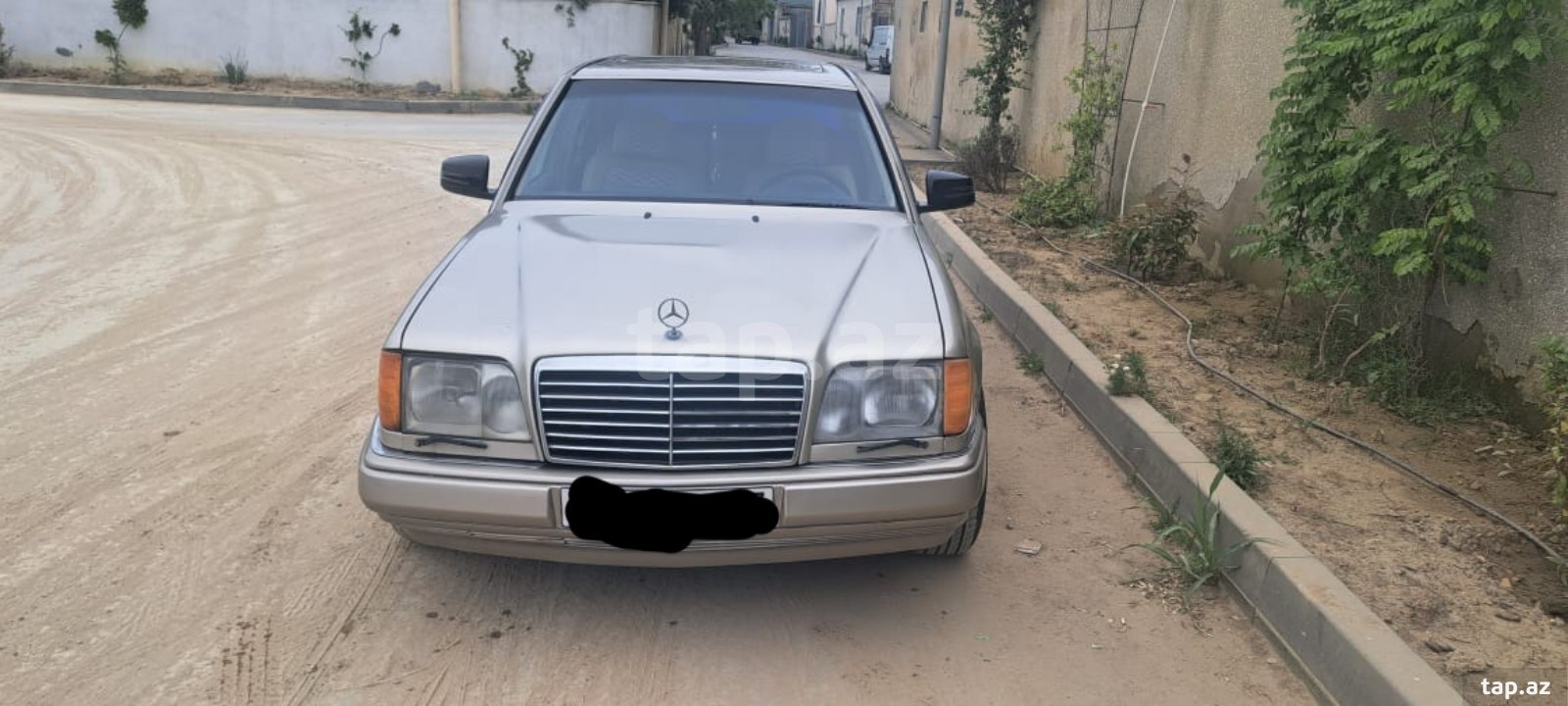 Mercedes E 220, 1995 il