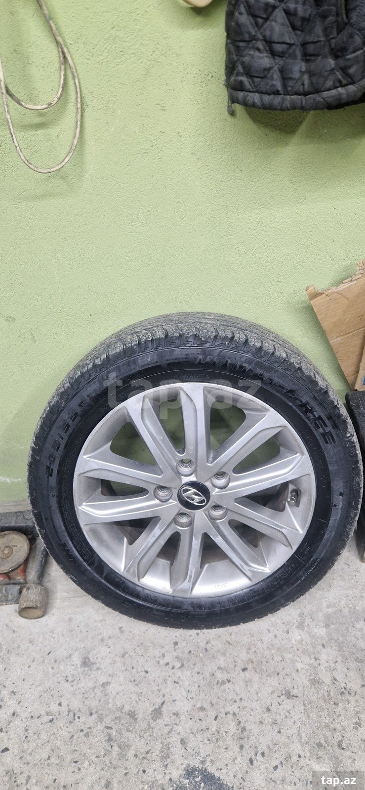 Hyundai təkərləri 205/55 R16