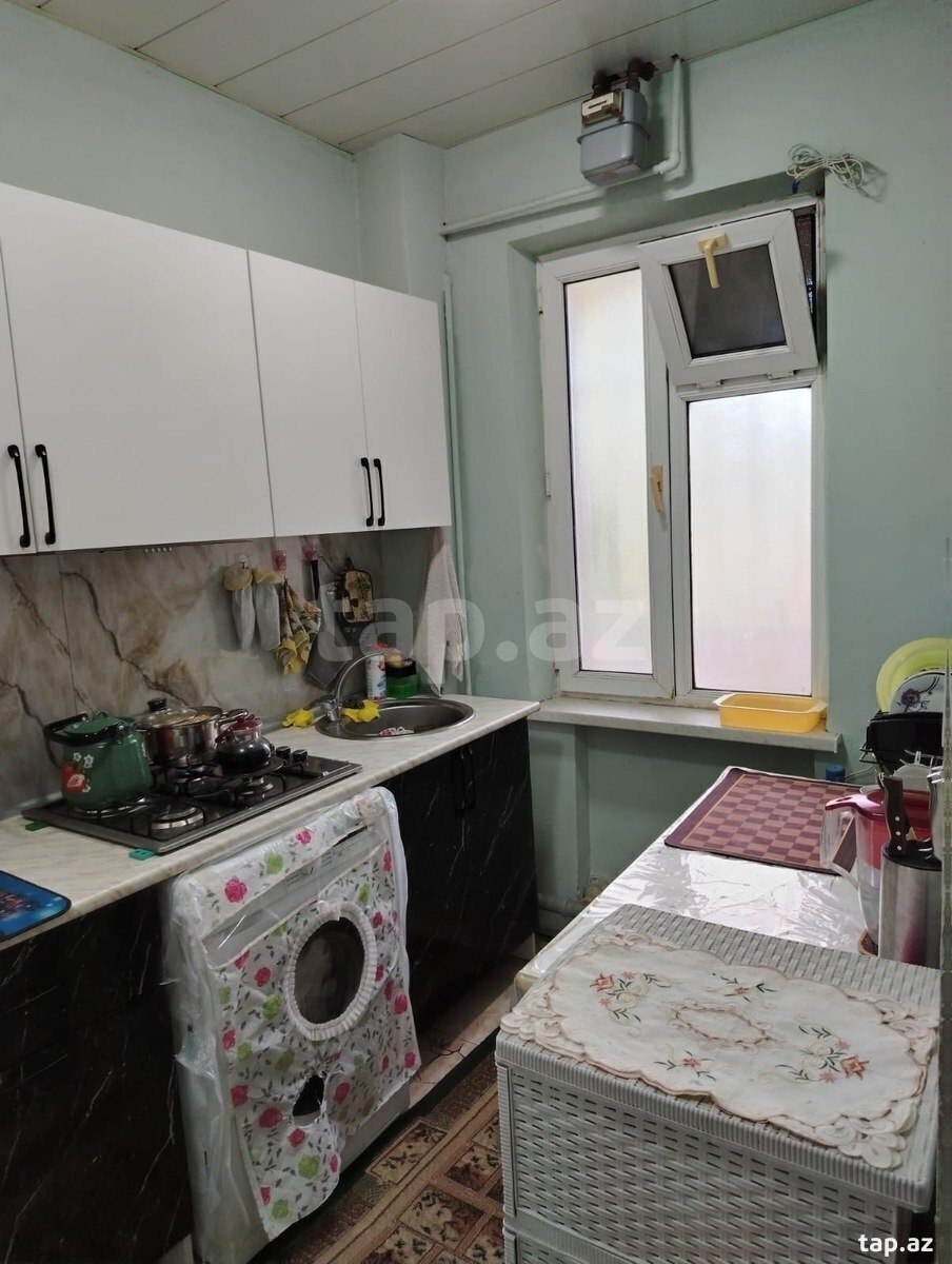 3-otaqlı mənzil kirayə verilir, 28 May m., 70 m²