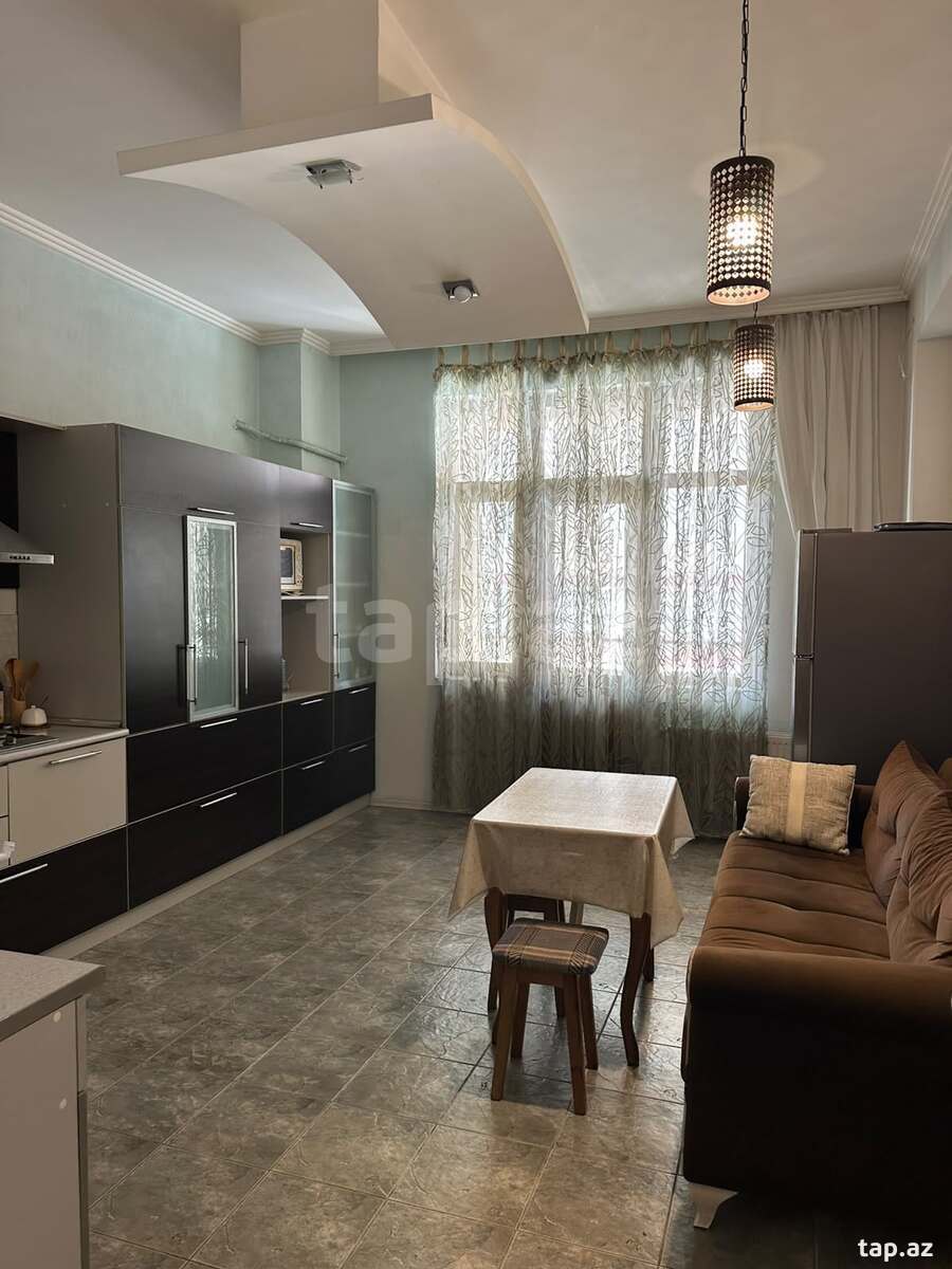 3 otaqlı mənzil satılır, Bakı