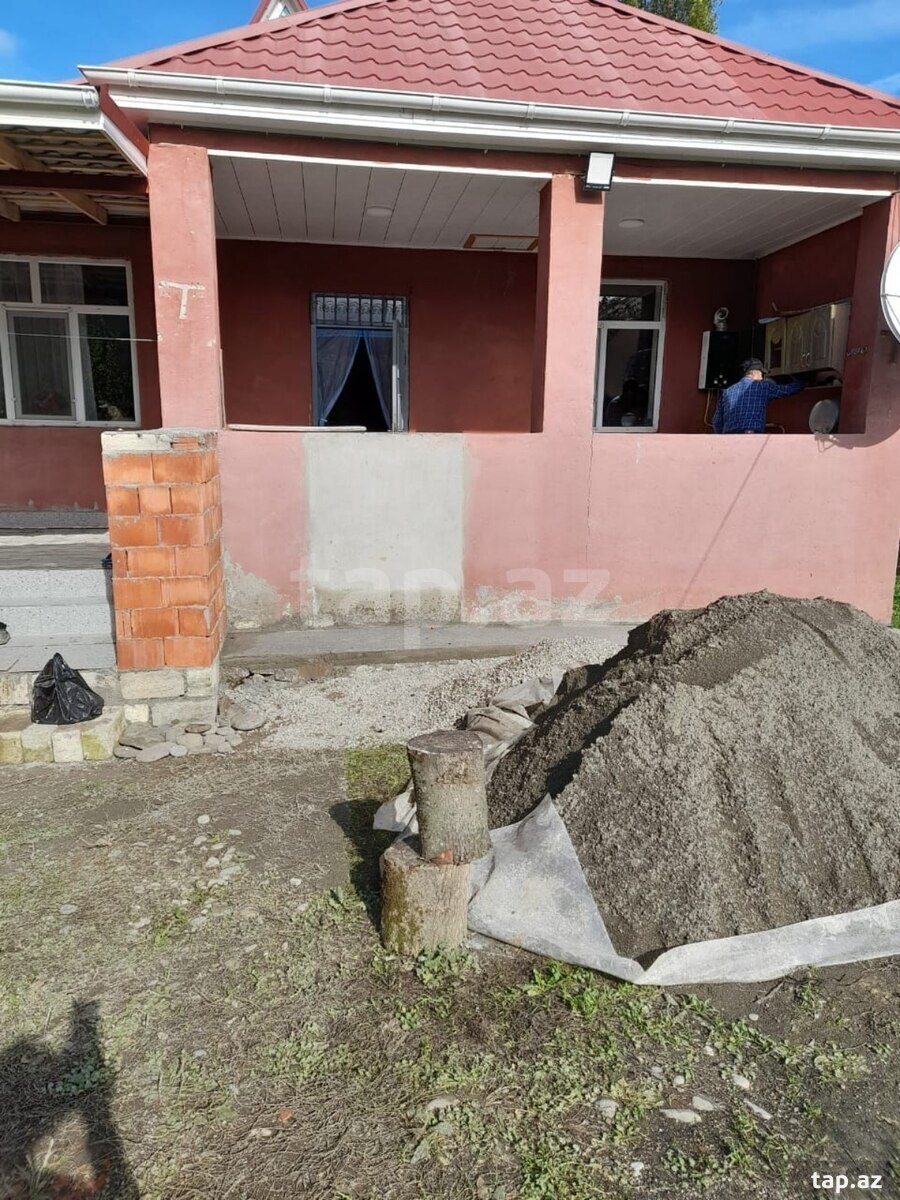 3 otaqlı həyət evi satılır, Quba
